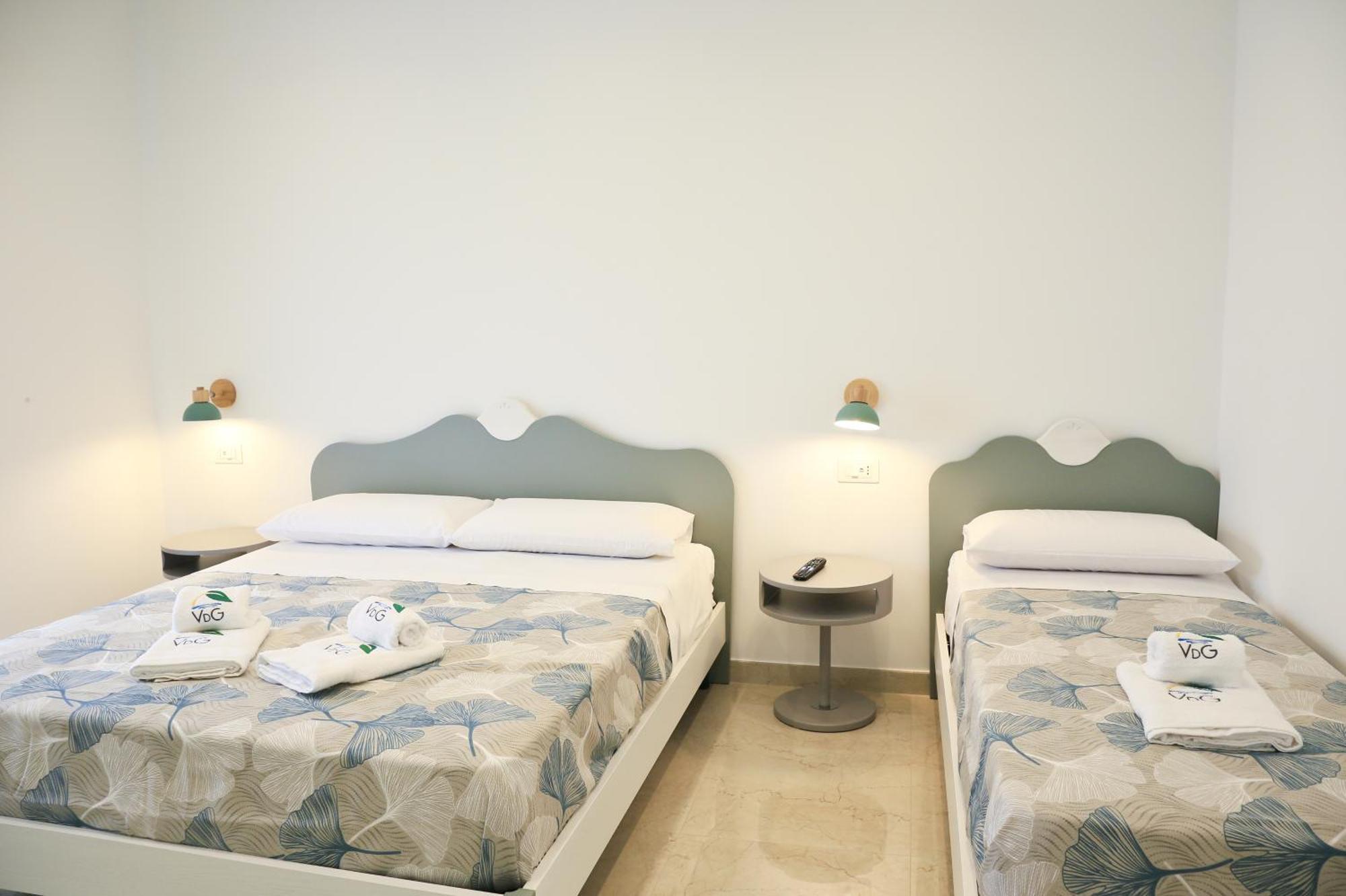 Villa Del Gaudio Rooms & Apartments Castellammare di Stabia Eksteriør bilde