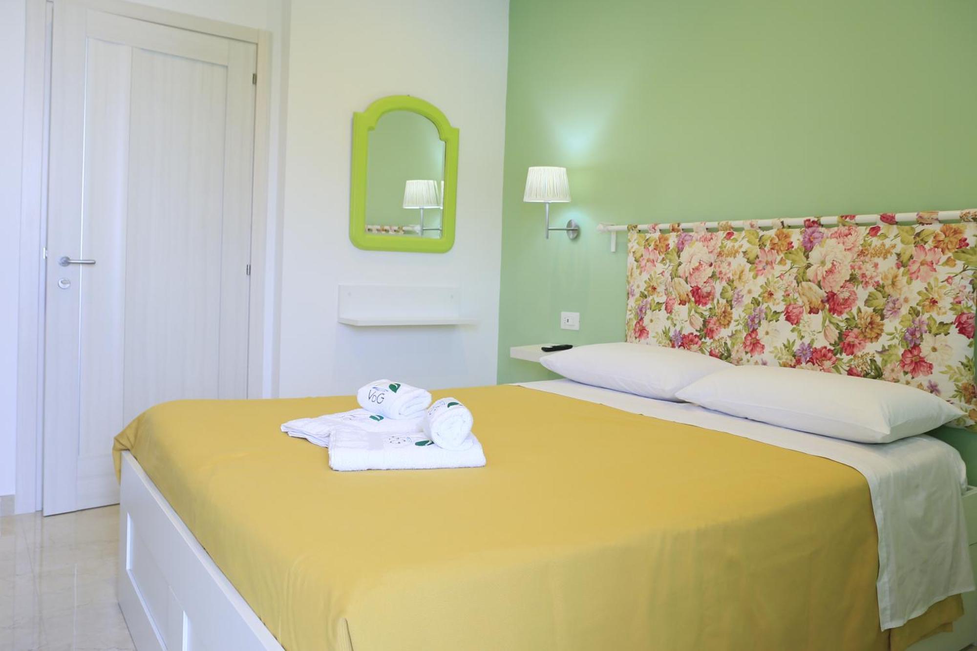 Villa Del Gaudio Rooms & Apartments Castellammare di Stabia Eksteriør bilde