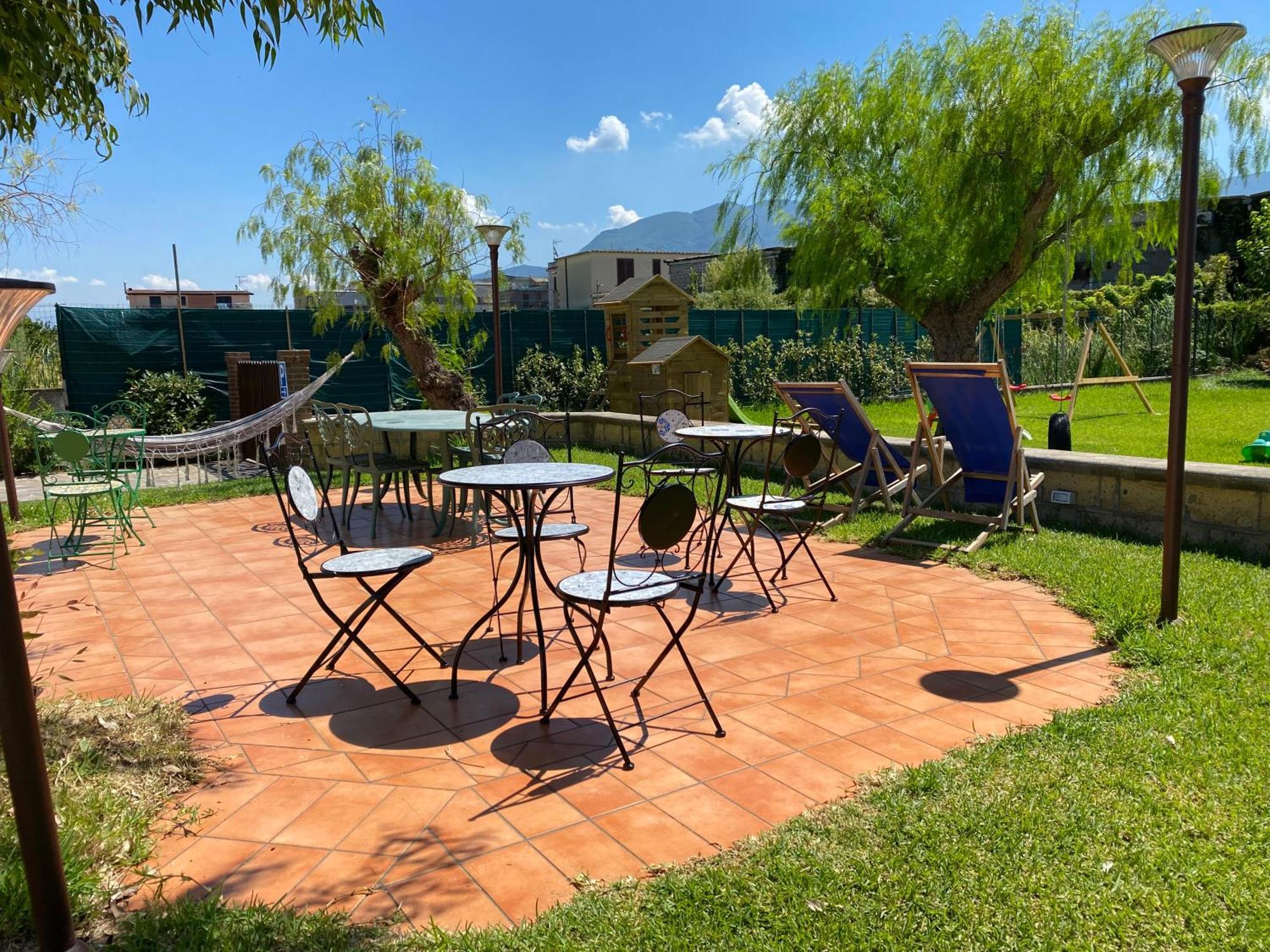 Villa Del Gaudio Rooms & Apartments Castellammare di Stabia Eksteriør bilde